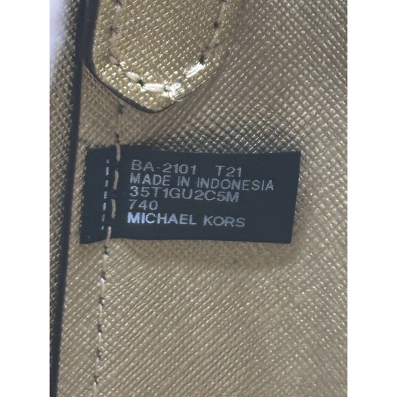 Michael Kors Suri Small Bucket Crossbody Gold Leather Bag - Picture 6 of 7